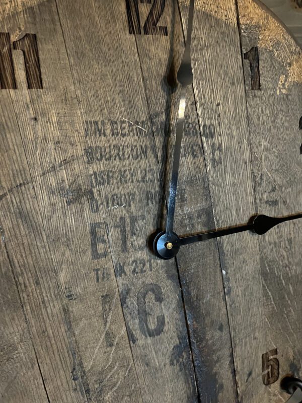 Wooden Barrel Head Clock